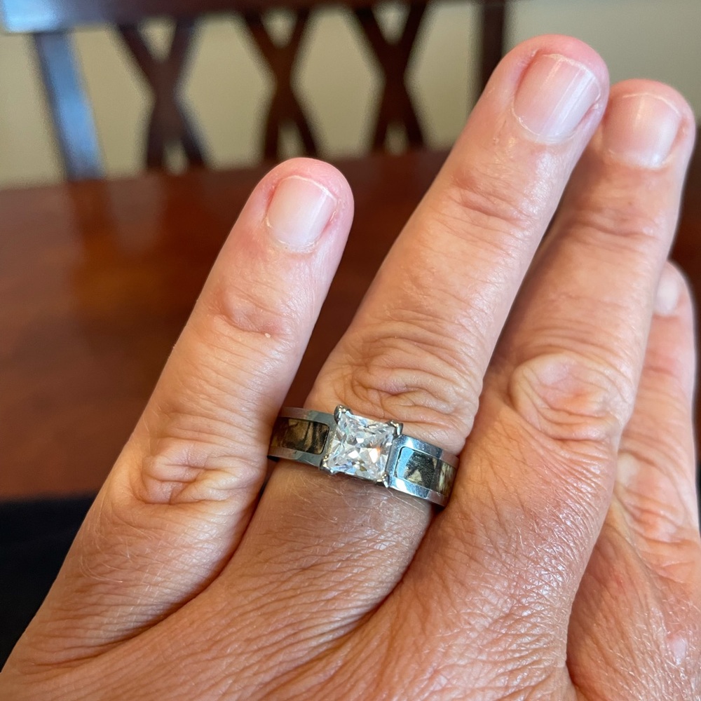 Camo Solitaire Ring - Picture 2 of 5